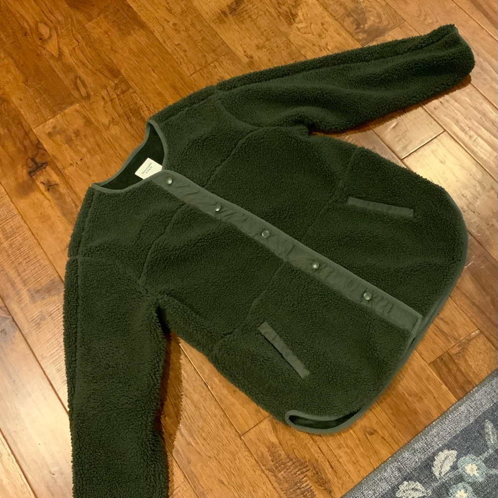 ‼️Abercrombie and Fitch -Teddy Bear jacket